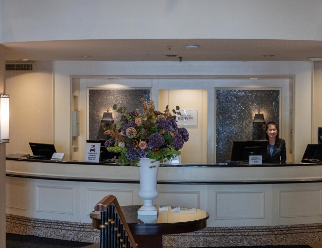 Welcome desk Delta Bessborough