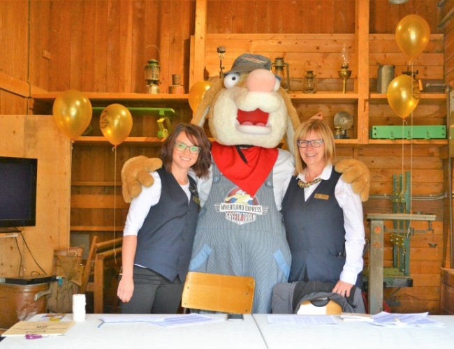 Wheatland Express Excursion Train - Crew & Spike The Safety Dog At Wheatland Express