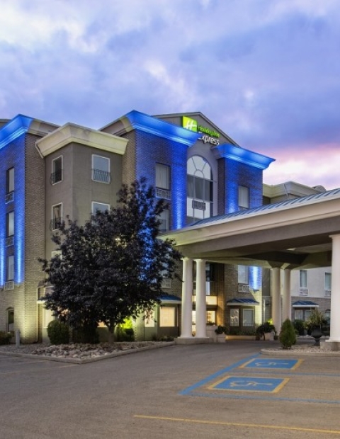 Holiday Inn Express Suites -YXE Urban Games Offer - Exterior