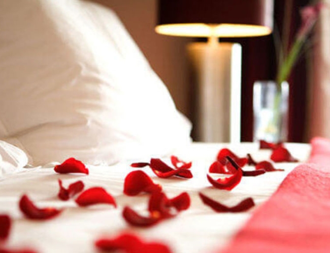 Park Town Hotel – Sweep Your Sweetie Off Their Feet This February